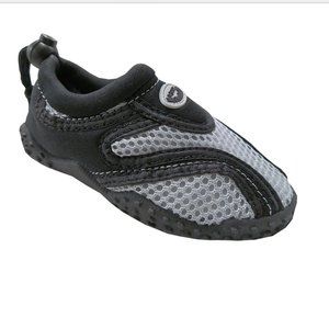 NWT Easy USA Toddler Water Shoes, black & gray, size 7